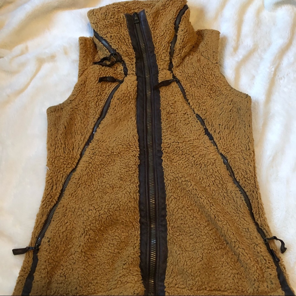 Gold Kuhl Flight Vest